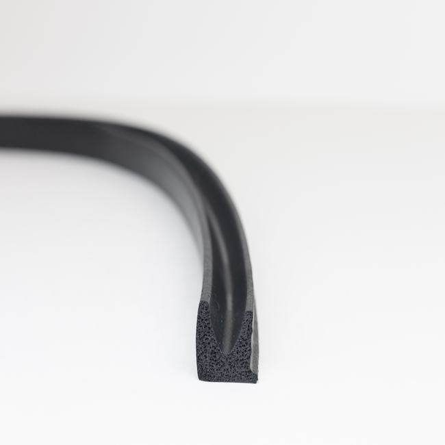 Alhashiaat Wal Akhtam Alsinaeia